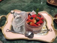 惊艳山茶莓莓提拉米苏-秘密旅行Bonjour(黑金冠 江南西店)