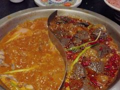 -沸炉重庆老火锅(军事博物馆店)