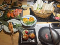 -枝魯枝魯自助料理