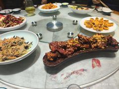 -大胡同天津菜·海肠捞饭·津门皮皮虾锅贴一绝(西姜井店)
