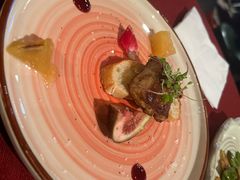 香煎鹅肝配焦糖苹果-BROWNSTONE布朗石西班牙餐厅(富城店)