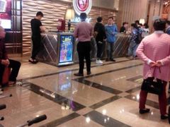 -好乐迪(张扬路八佰伴店)