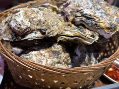 -蚝堡海鲜·威海菜·海肠捞饭·烧烤·亚洲吃蚝公司(幸福门店)