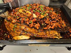 -江边城外烤全鱼(世茂广场店)