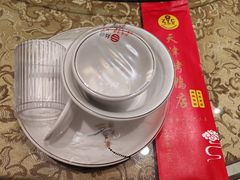 餐具摆设-正阳春烤鸭(华捷道店)