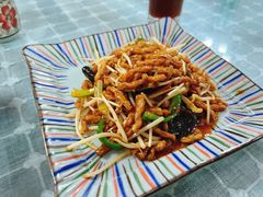 -天天向上素食餐厅(五台山店)