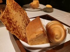 餐前面包-罗宾斯牛排馆(重庆丽晶酒店)