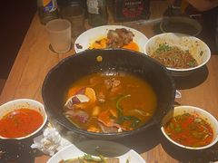-万记麻辣烫国展总店