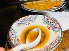 -老牌坊云南鱼豆花火锅(哈西万达店)