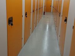 -安东易迷你自助仓储寄存仓库(顾戴路店)