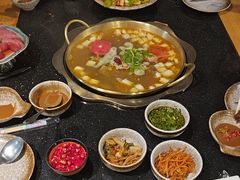 -顶顶汤火牛排火锅·经典铜锅涮肉