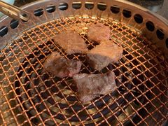 -韩烧牛中牛·甄选黑牛烤肉(黑金店)