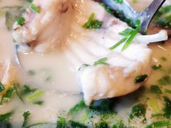 砂锅鱼头汤-丹江渔村(望京店)