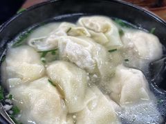 三鲜大馄饨-万寿斋(山阴路店)