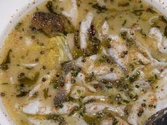 -渔语鱼酸菜鱼新川菜(来福士店)