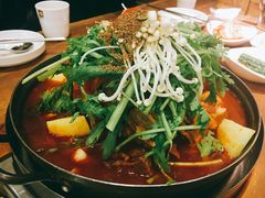 -喇喇排骨火锅·传统韩式脊骨汤(望京西园总店)