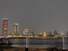 -秋水广场