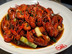 -肥肥虾庄·金牌油焖大虾(汉街SKP店)