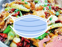 鲜锅美蛙-盐与味葱葱鲫鱼•自贡菜江湖菜(春熙店)