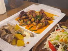 -隔壁老王·家常云南菜(花巷店)