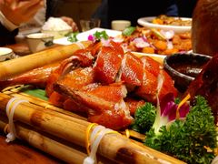 脆皮小刀鸭-老滇山寨•云南特色菜•地方菜•民族风情歌舞表演(金碧店)