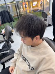 -尤司男士国潮理发馆