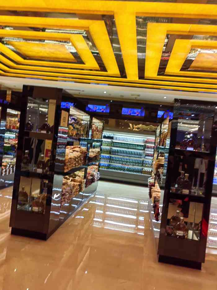 象牙红量贩ktv本色店