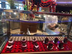-咖啡苑自助餐厅·中国大饭店