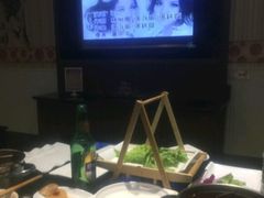 -唯爱KTV聚会餐厅(仙林东城汇店)