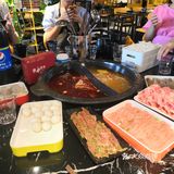 万代酒店旁边那栋楼里，还算比较好找