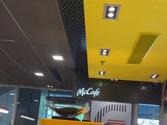 -麦当劳(轻轨曹杨路店)