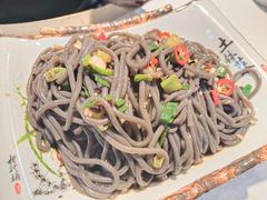 酸辣蕨根粉-巴乡石锅鱼(密云店)