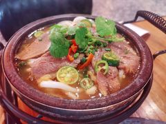 热石锅香茅牛骨汤乌冬面-Moka Bros 摩卡站(嘉华店)