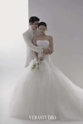 点击看大图 -至臻微拉婚纱摄影