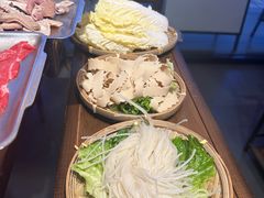 -由衷贵州酸汤牛肉火锅(新桥店)