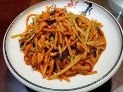 -东来菜馆•手抓海鲜家常菜•海鲜锅贴(鸽子窝店)