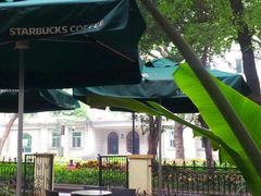 庭院-星巴克臻选(广州沙面店)