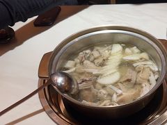 -喃喃椰·糟粕醋·椰子鸡火锅(七堡花园店)