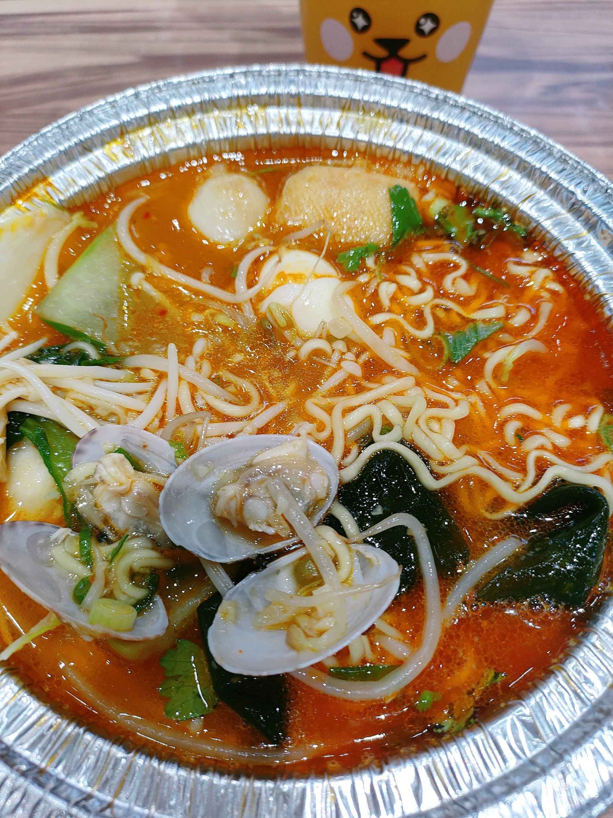 来一碗热腾腾的花甲粉