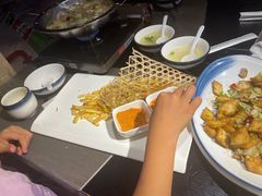 -壹号院音乐餐厅•烤全羊•新疆菜(浐灞店)