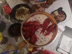 -巴厘龙虾·榜首油焖大虾(音乐学院·沿江酒馆店)