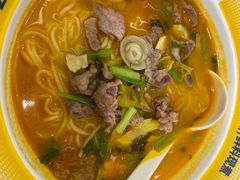 -粉小主·贵州酸汤牛肉粉(南京仙林金鹰店)