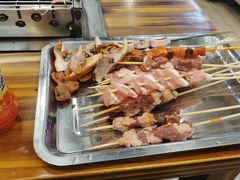 -哈尔滨小酒馆·鲜肉现穿自助烧烤(康新花园店)