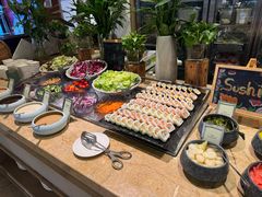 -大中华希尔顿酒店-念自助餐·嗨啤·小龙虾
