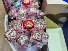 -VENCHI 闻绮(上海佛罗伦萨小镇店)