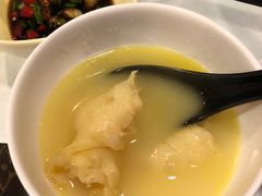 -鲜入围煮花胶鸡海鲜火锅