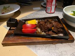 铁锄牛排-穹六人间 people 6(岳阳路店)