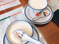 澳门双皮奶-小龍鳳餐室(番禺路店)