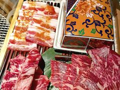 -铭牛烧肉·和牛海鲜自助(高新月牙湖店)