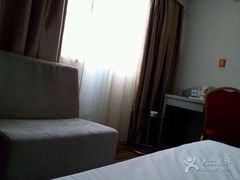 -莫泰酒店(厦门万象城火车站地铁站店)